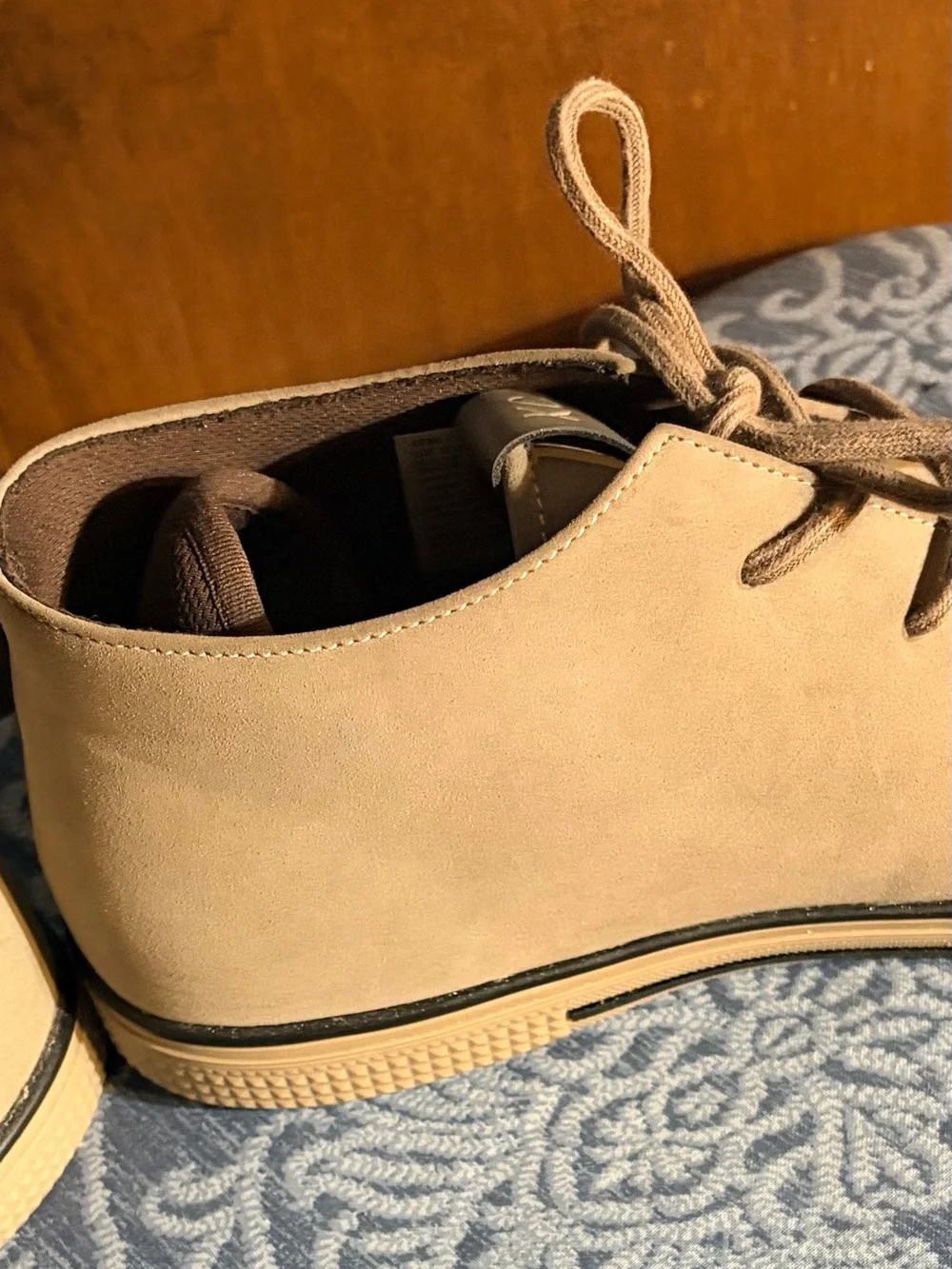 Kenneth Cole Men's Chukka Boots in Beige Size 10.5